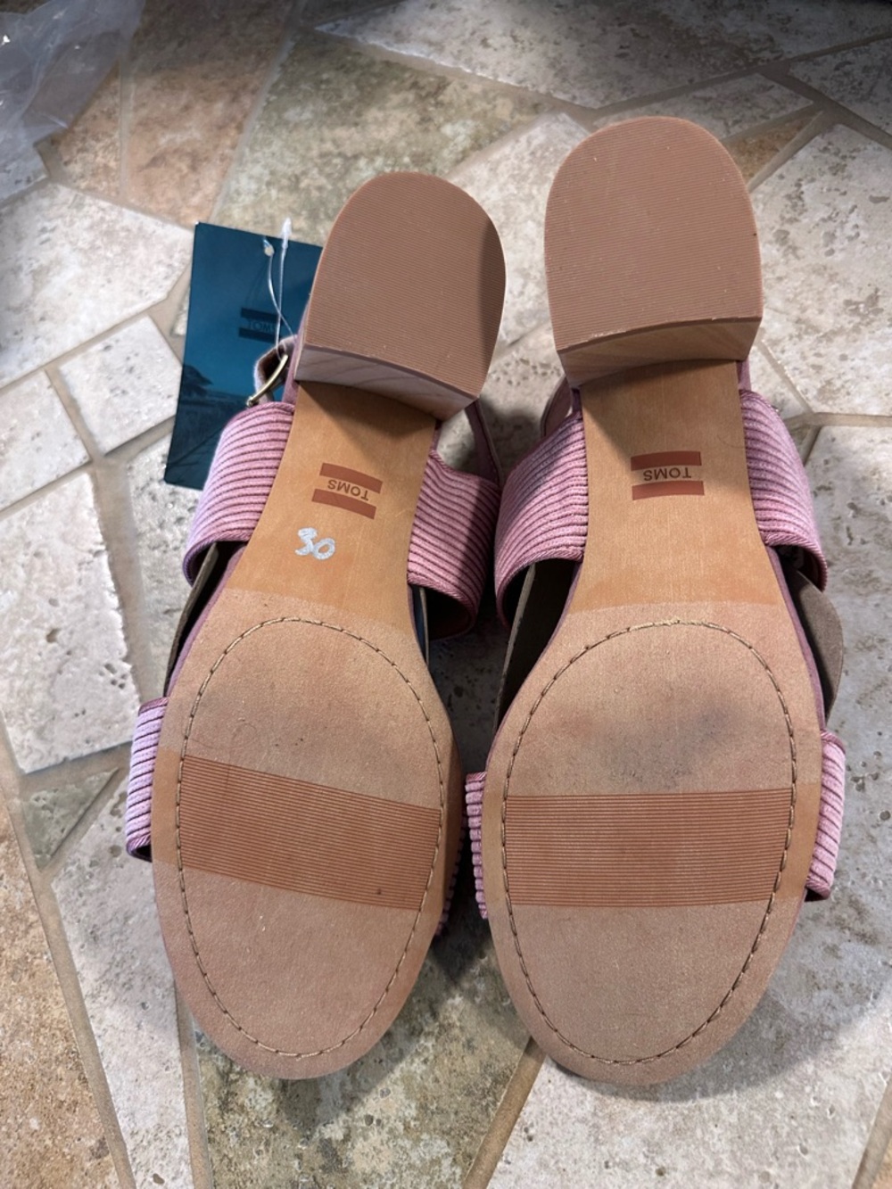 Toms Light Mauve/Pink Ribbed Block Heel Sandals - NWT - Picture 4 of 6
